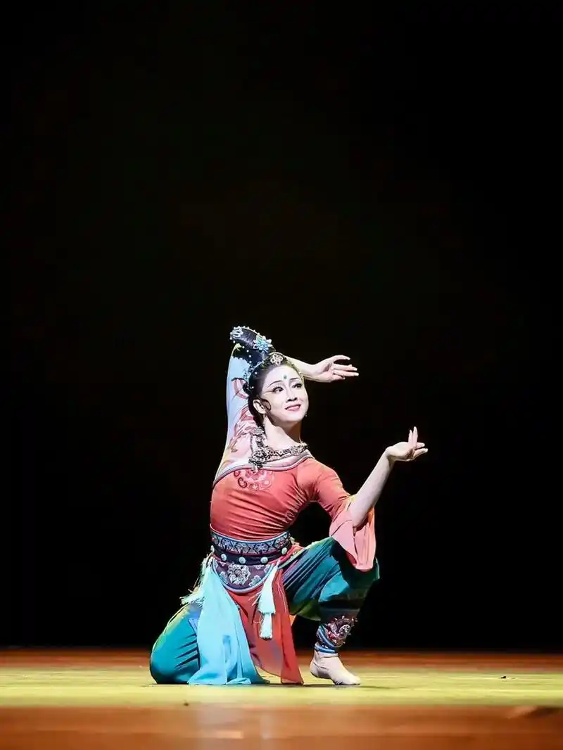 第13届桃李杯女子独舞 《柘枝舞芳华》 表演:李书涵(北京舞 - 抖音