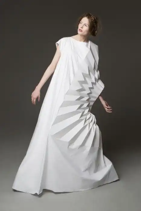 立体纸艺设计必修课 | 折纸元素的设计以服装的形式来实现立体构成