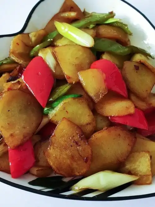 回锅土豆片(超下饭)的做法
