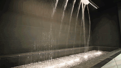 落水成花时间追不上白马你年少掌心的梦话