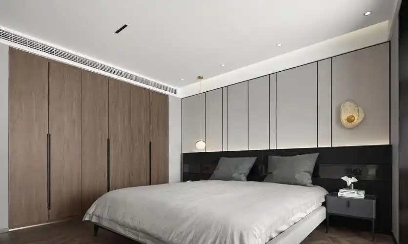 吊顶也是造成卧室隔音效果差的一个必要原因.