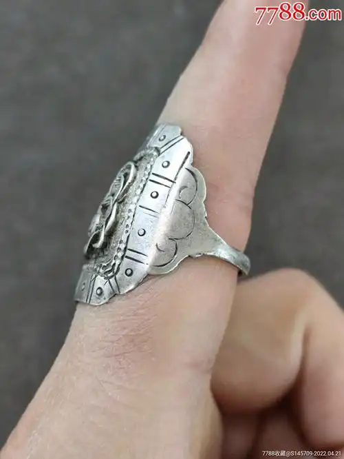 清代老银戒指喜欢的朋友不要错过细节如图