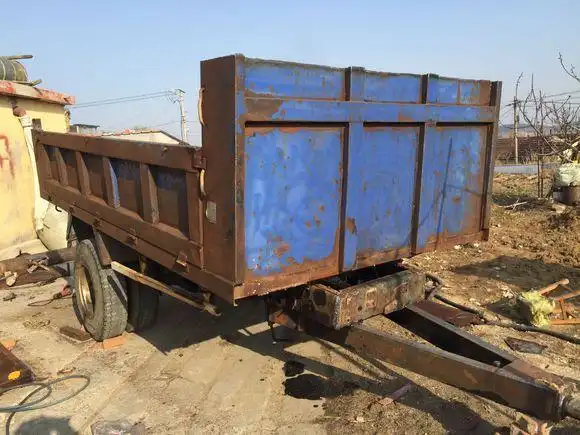 老公用旧农用车给拖拉机做了个车斗,邻居都夸有才,农用车是辆报废车