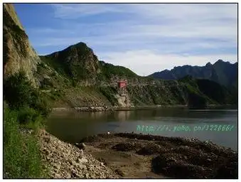 p>庙宫水库,位于河北省承德市围场县县城南 30千米处的伊逊河干流上