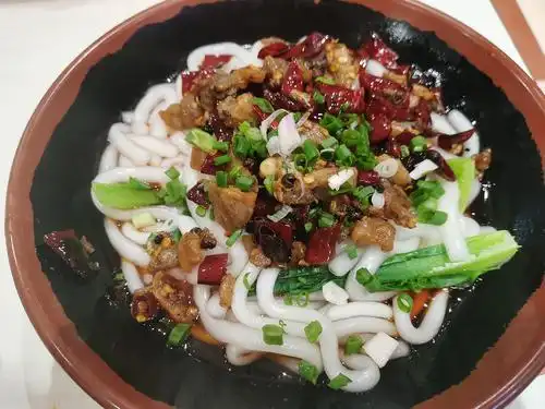 辣子鸡拌土豆粉_9r  辣子鸡干干的超级好吃!