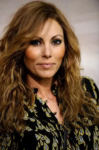 图集 正文  新浪体育讯 与前妻阿兰查离婚后,古蒂终于高调地宣布结束