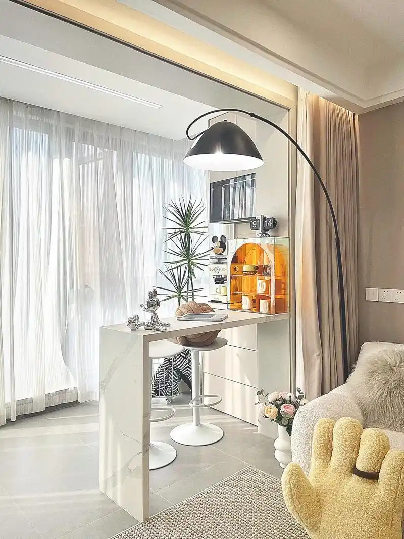 阳台改造个咖啡吧台吧!