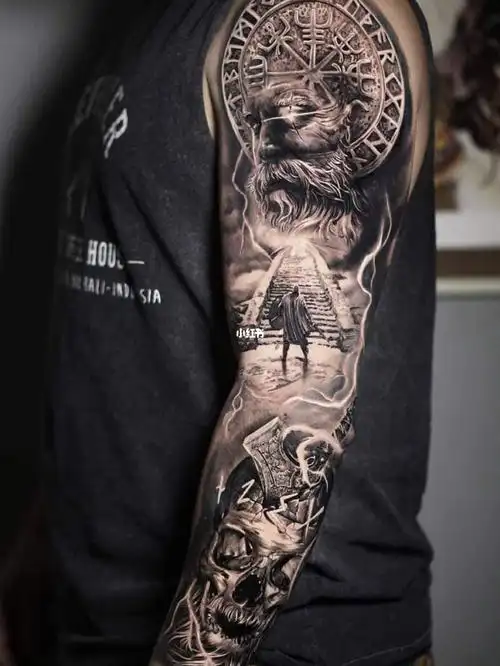 欧美写实风格花臂纹身超酷的