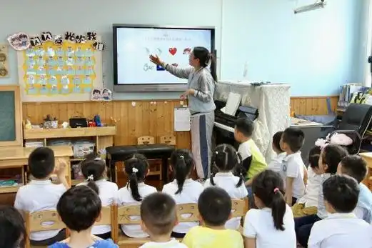 合肥市启明星幼教集团华山路幼儿园:"伴"日时光 "育"见成长