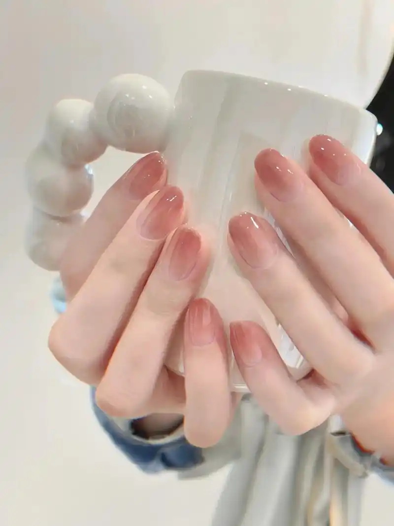 温柔简约ins美甲82轻奢显白美甲.谁能不爱这种温柔又大气,简 - 抖音