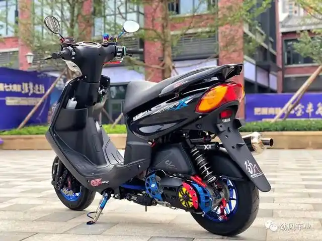 【改装分享】先求姿态后求快 - 福喜100改装4v61展示