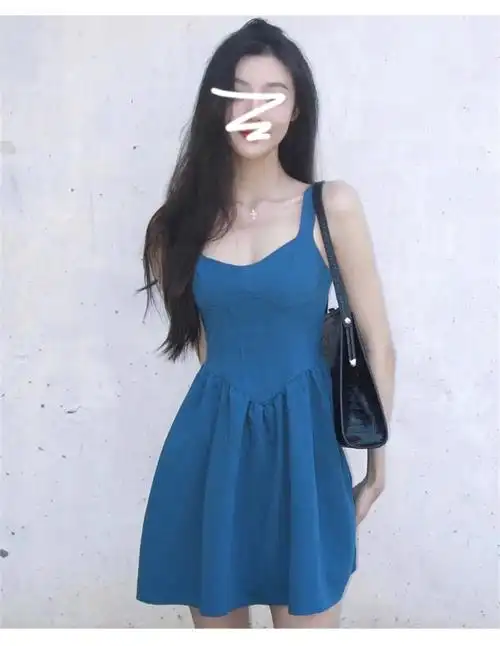 小个子蓝色吊带连衣裙子女夏季2024年新款法式高级感显瘦吊带短裙