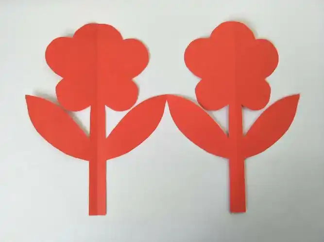 轴对称图形剪纸方法