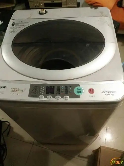 家用电器6公斤三洋全自动洗衣机一台500元