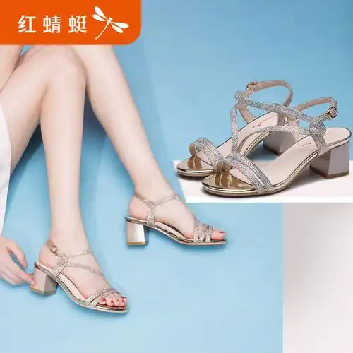 红蜻蜓女鞋2018夏季新款时尚休闲优雅水钻高跟女凉鞋粗跟后空鞋子