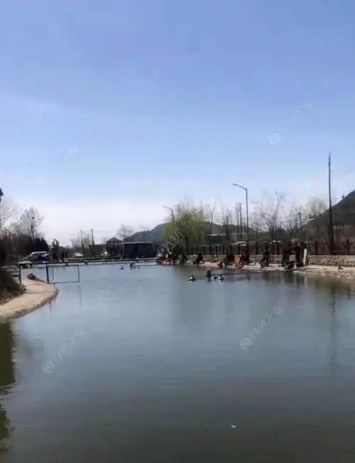 人安装ios版 钓鱼人钓场简介钓场位于北京市平谷区后西路东山湖垂钓园