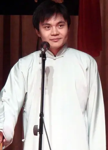 相声演员高峰有实力有才华,为何20年不火?郭德纲一句说出根本