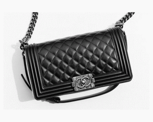 香奈儿classic flap(cf) 香奈儿classic flap的地位是chanel经典三