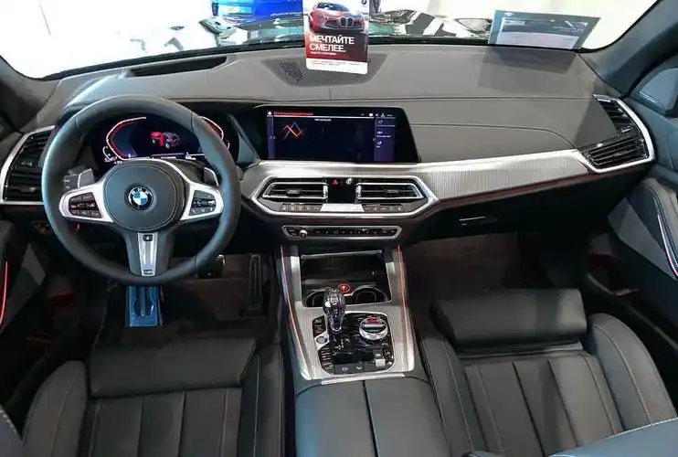 全新宝马x5内饰外观展示