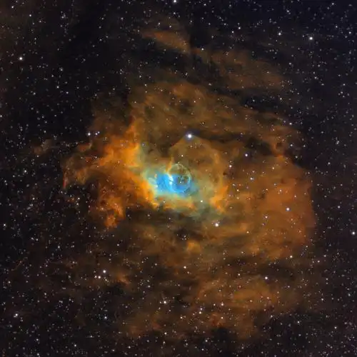 气泡星云 ngc 7635