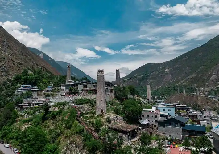 徒步阿坝牟托羌寨,风光民俗共赏,美景美食齐品_车厘子_羌族_茂县