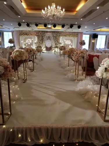 我的婚礼t台,好美哦!