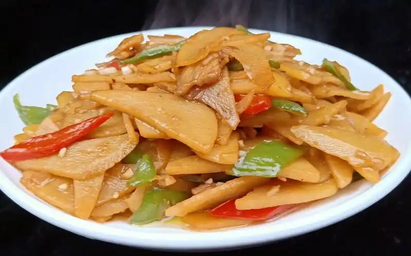 尖椒的功效与作用(尖椒的功效与作用,让你健康又美味)