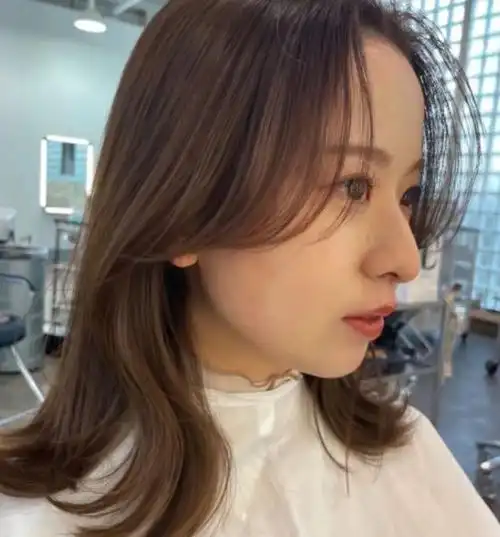 知性中发发型推荐 甜美优雅上班族必备_职场发型 - 美发站