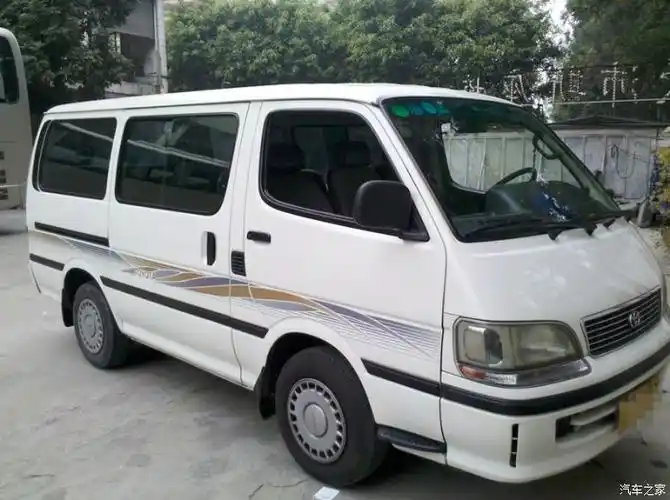进口经典老车(丰田海狮面包车)2