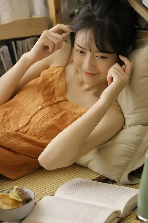 极品吊带美女长腿诱惑写真第一辑