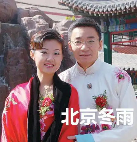 网曝高博结婚照娇妻攻读博士学位图