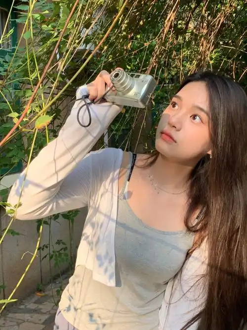 终于拍到了朋友圈里的美女