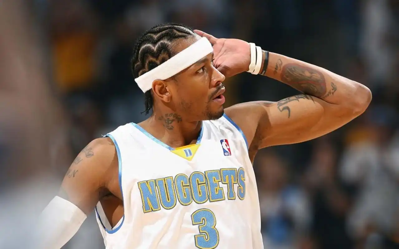 nba球员阿伦·艾弗森桌面壁纸1下载