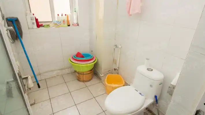 百大超市近 江山帝景80平 装修好 两室 急售-卫生间