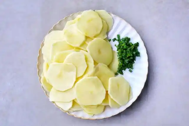 无敌爽口的「香辣土豆片」的做法,百吃不厌,简单快手