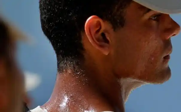 夏天流汗会不会减肥夏天流汗会瘦吗图