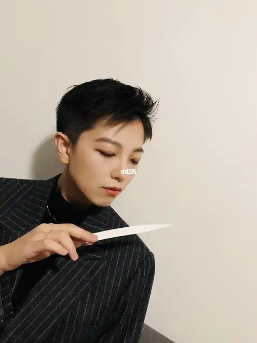 les96论发型对一个t颜值的影响_发型_理发_les帅t_时尚_发型