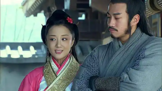 楚汉传奇:若姜舞剑,怎料太过妖娆,项羽都看呆了!