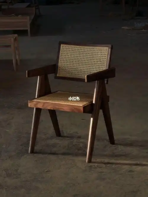 昌迪加尔经典扶手椅