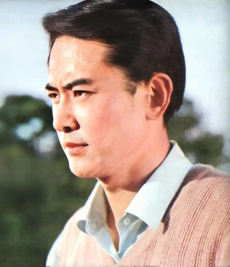 电影怀旧:《铁甲008》,李世玺李岚里坡主演,爱国影片荡气回肠