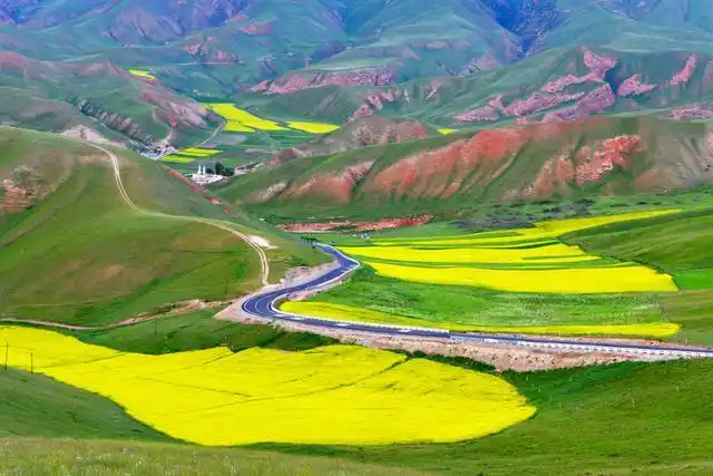 青海省旅游景点攻略,青海值得打卡的10大景点,一路都有美景相伴