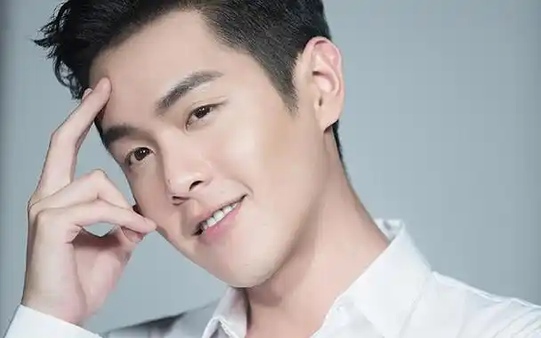 张若昀在哪儿结婚的(张若昀的跌宕人生)8