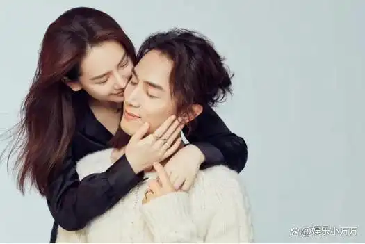 戚薇李承铉被称娱圈"模范夫妻",结婚9年恩爱如初,太幸福了!