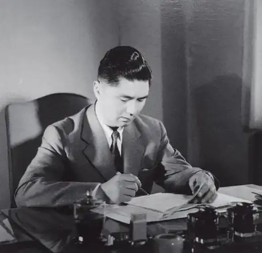 红色资本家荣毅仁89岁因病逝世留下5个子女现状如何