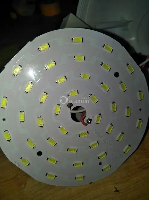 需要买灯泡的联系我,我就是个卖灯泡的