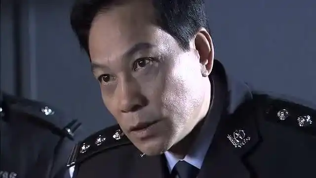 案发现场ii张伯林穿的人模人样,不料他竟做出这样的事