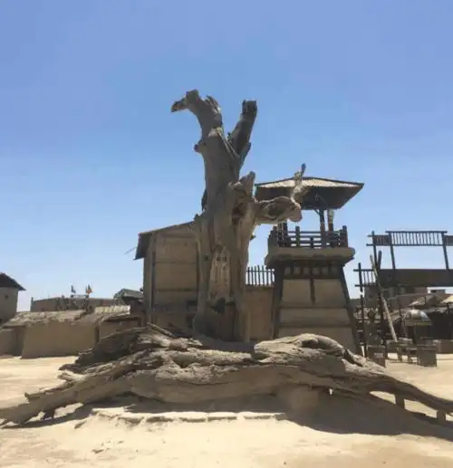 《新龙门客栈》,《逆水寒》《独行侍卫》,《大敦煌》,《火舞黄沙》