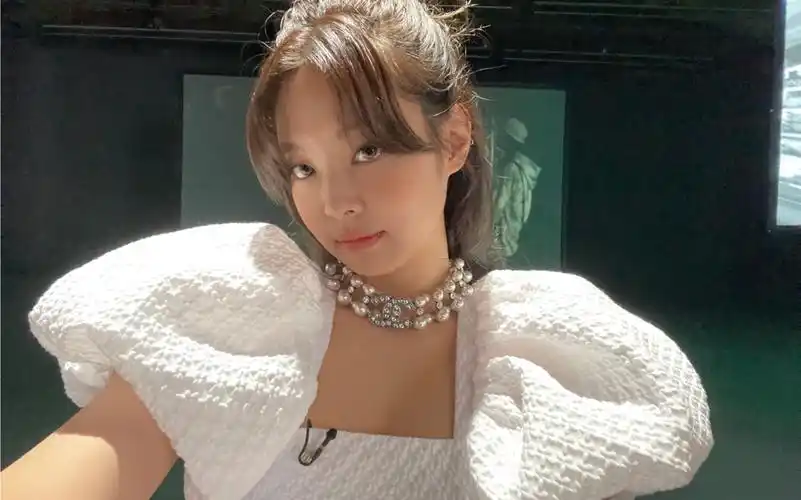 jennie solo美炸了