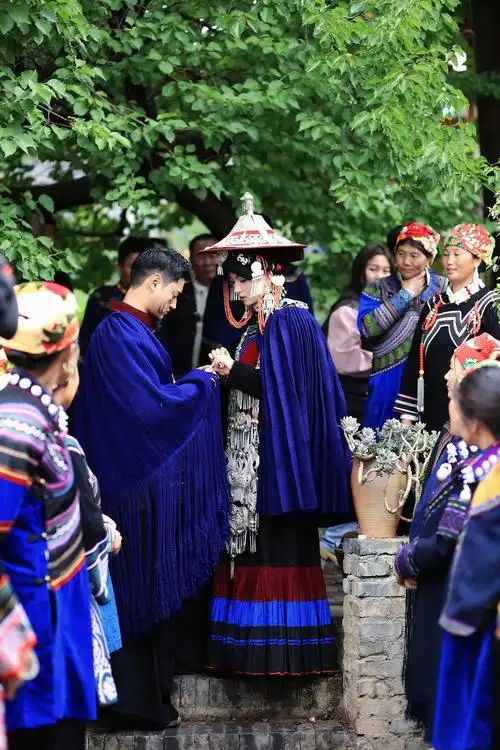 拍摄彝族传统婚礼.#彝族 #婚礼#俄木雨星 为民政局拍摄宣传 - 抖音