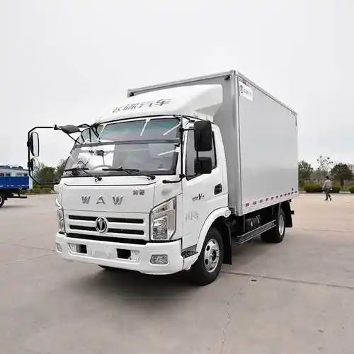 五征4米2厢式货车奥驰v3宽度 飞碟汽车单排蓝牌卡车